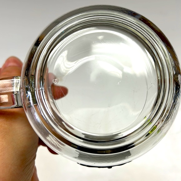 Clear glass mug with pewter golf club 3D design - Picture 4 of 5